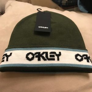 Oakley hat